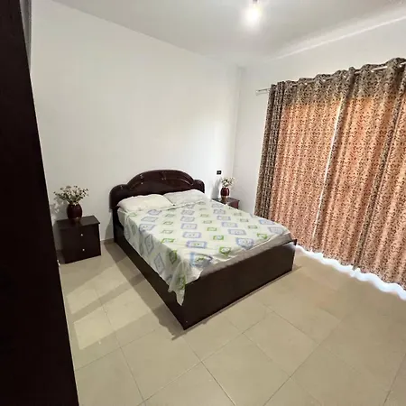 Vacanze Vicino Tirana Apartamento *