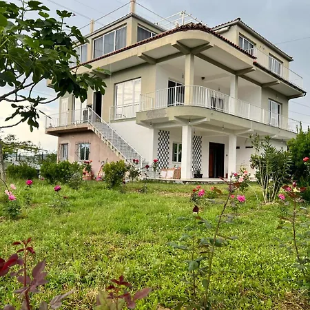 Vacanze Vicino Tirana 公寓